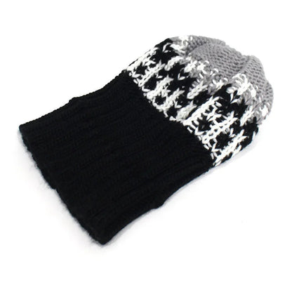 Women's Autumn and Winter Acrylic Geometric Knitted Hat Beanie